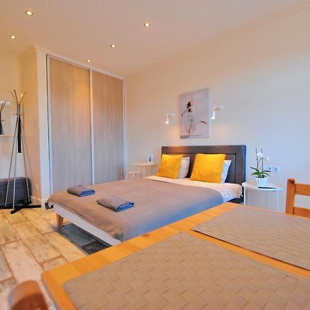 Gertrudes Residence Stay In Light-Filled Studio Apartment In Central Riga Eksteriør billede